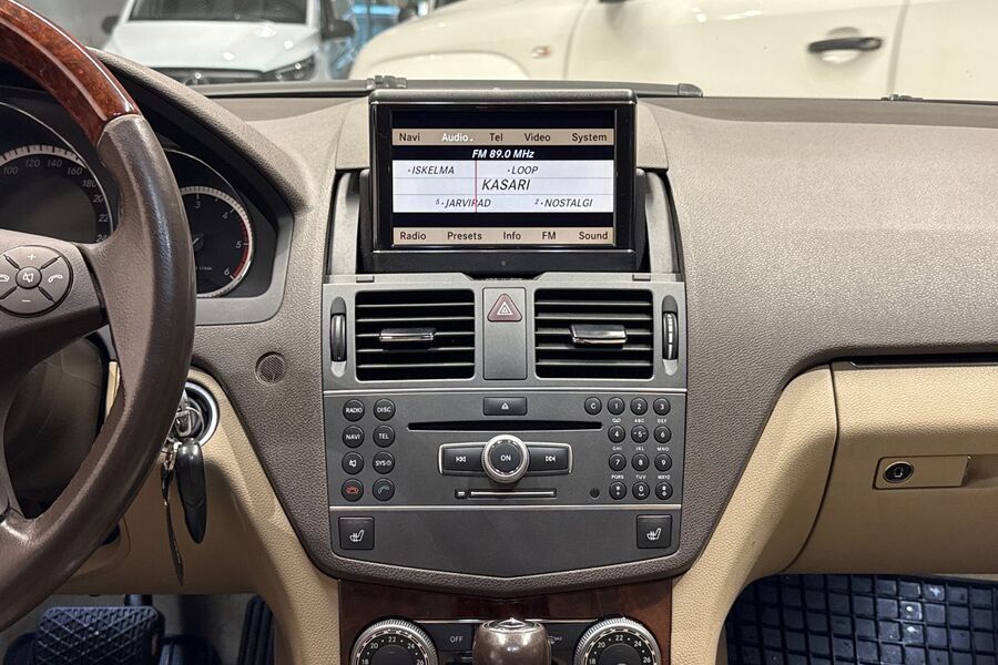 Mercedes-Benz C vaihtoauto