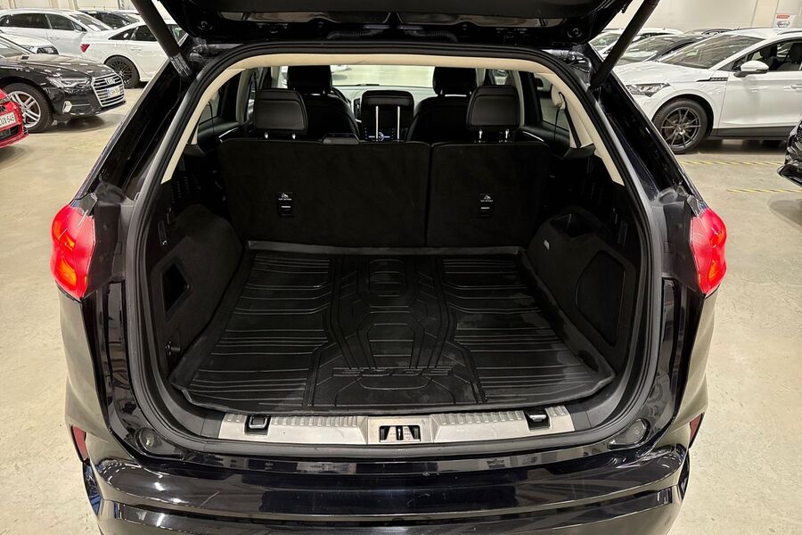 Ford Edge vaihtoauto