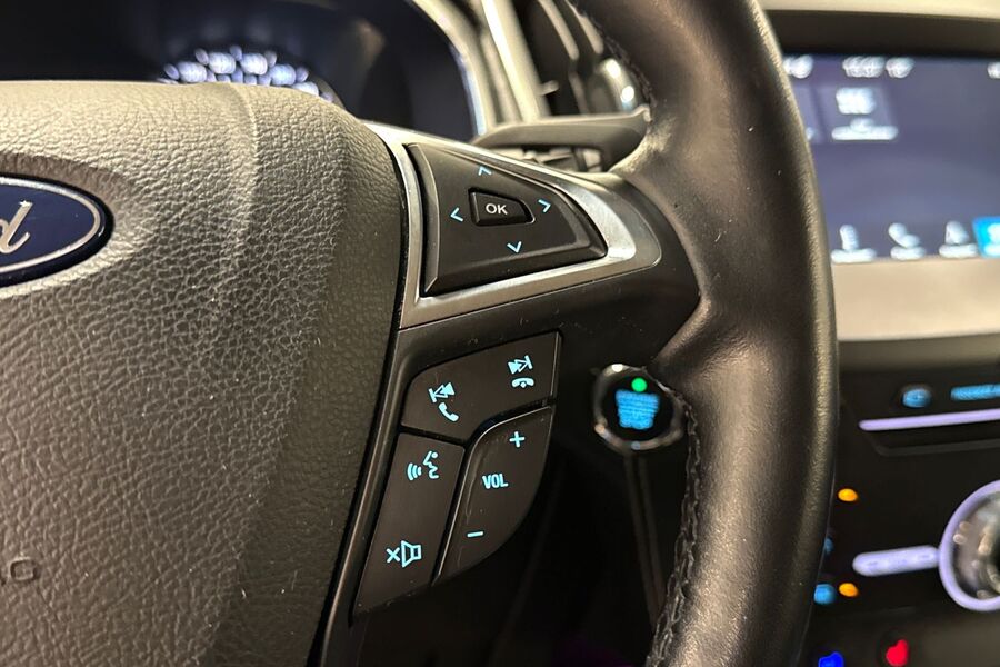 Ford Edge vaihtoauto