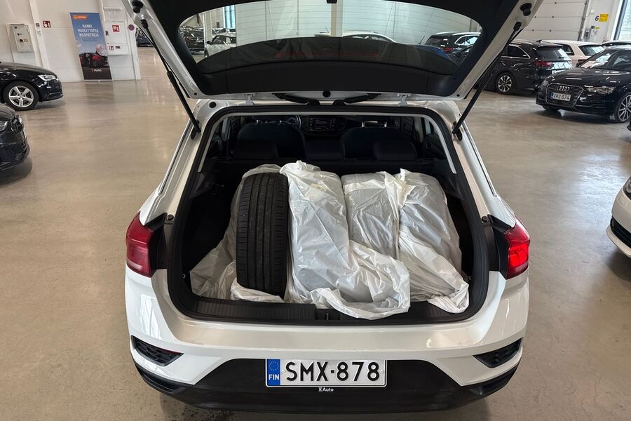 Volkswagen T-Roc vaihtoauto