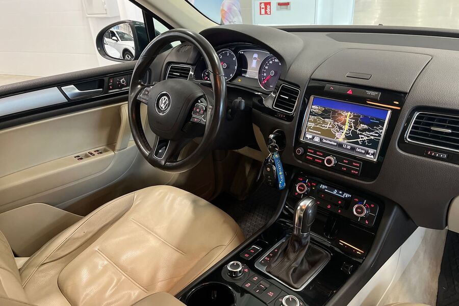 Volkswagen Touareg vaihtoauto