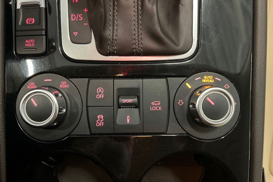 Volkswagen Touareg vaihtoauto