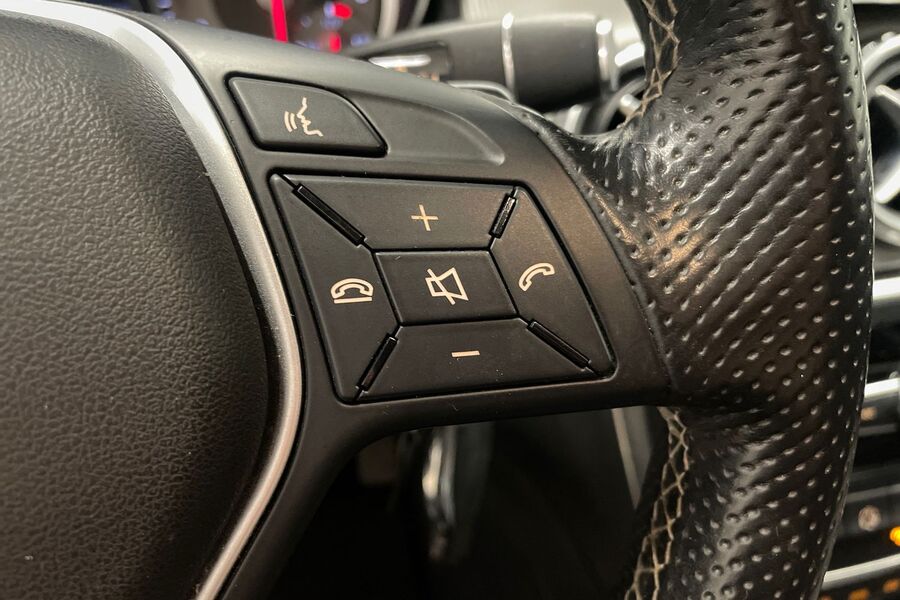 Mercedes-Benz GLA vaihtoauto