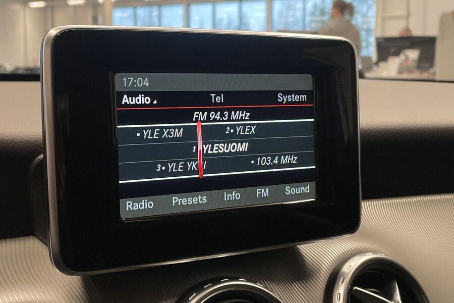 Mercedes-Benz GLA vaihtoauto