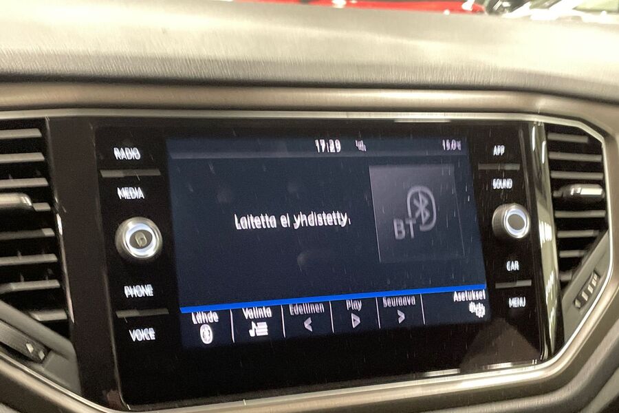 Volkswagen T-Roc vaihtoauto