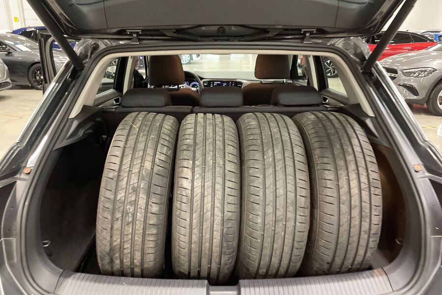 Volkswagen T-Roc vaihtoauto