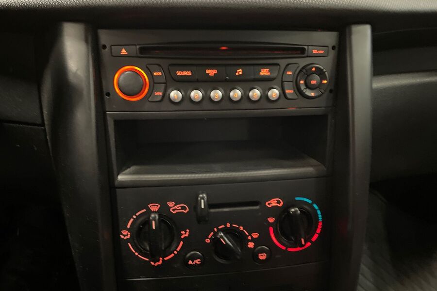 Peugeot 207 vaihtoauto