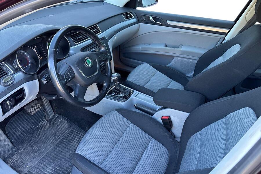 Skoda Superb vaihtoauto