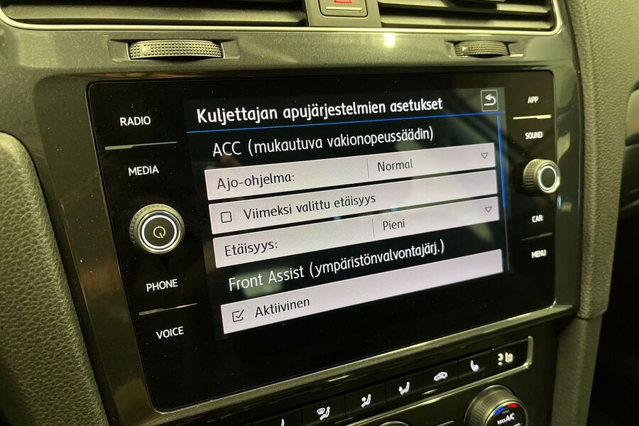 Volkswagen Golf vaihtoauto