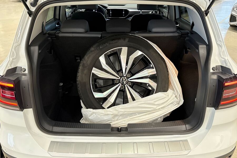 Volkswagen T-Cross vaihtoauto