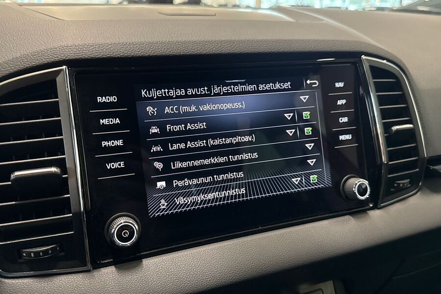Skoda Karoq vaihtoauto