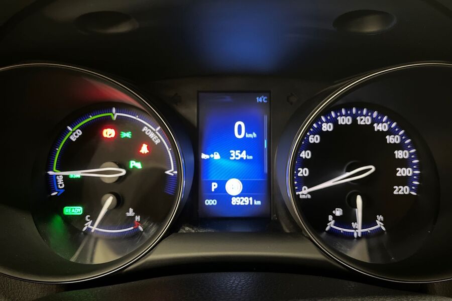 Toyota C-HR vaihtoauto