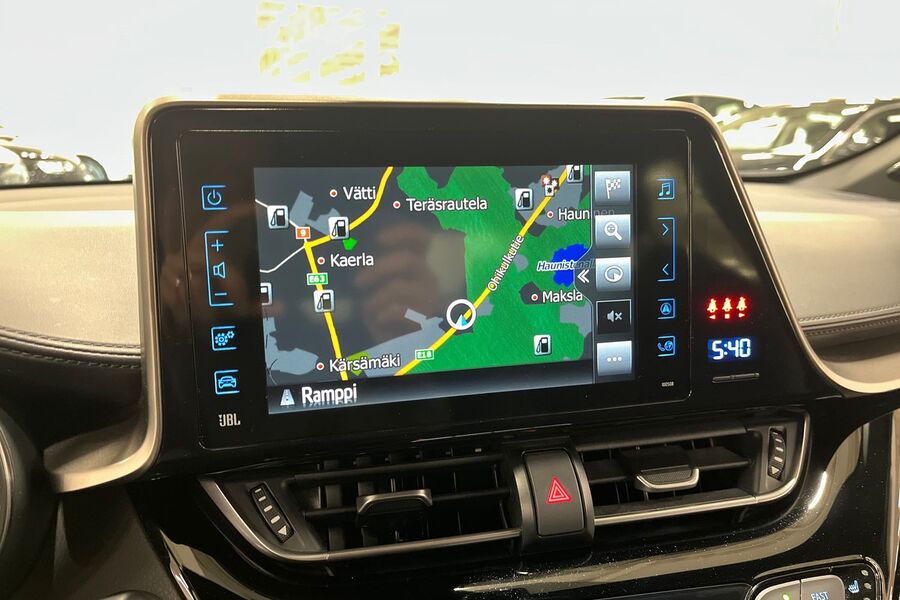 Toyota C-HR vaihtoauto