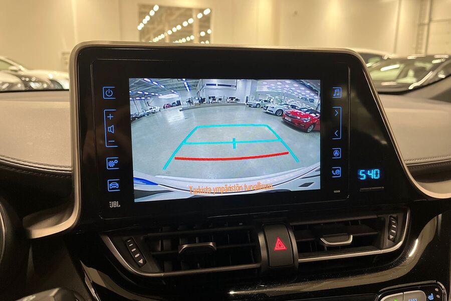 Toyota C-HR vaihtoauto