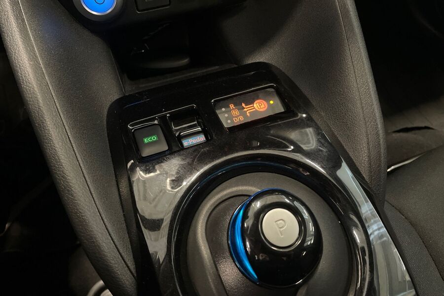 Nissan Leaf vaihtoauto