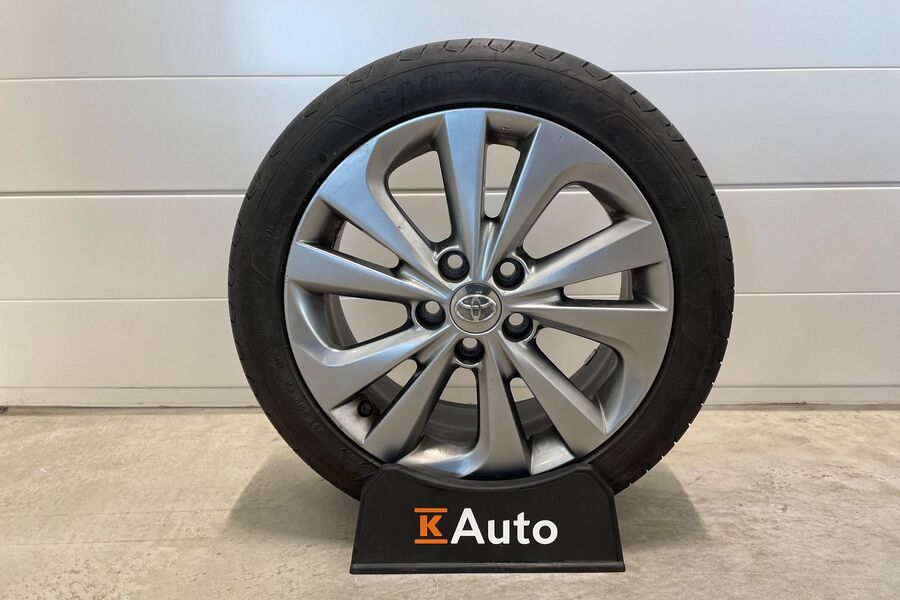 Toyota Auris vaihtoauto