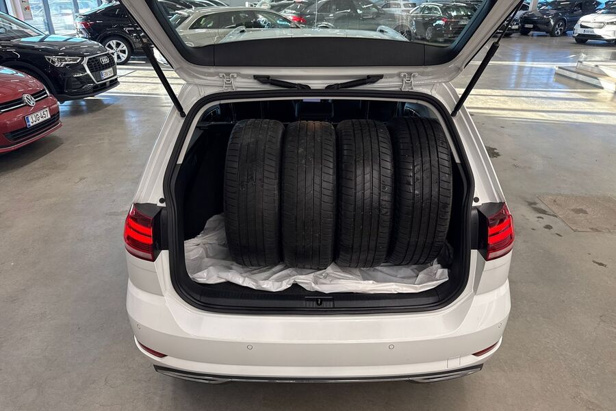 Volkswagen Golf vaihtoauto