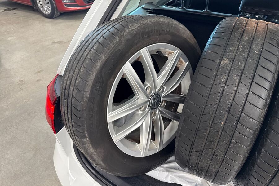 Volkswagen Golf vaihtoauto