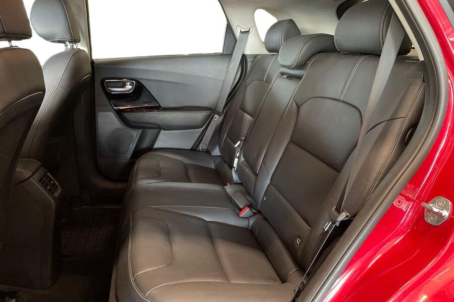 Kia Niro plug-in vaihtoauto