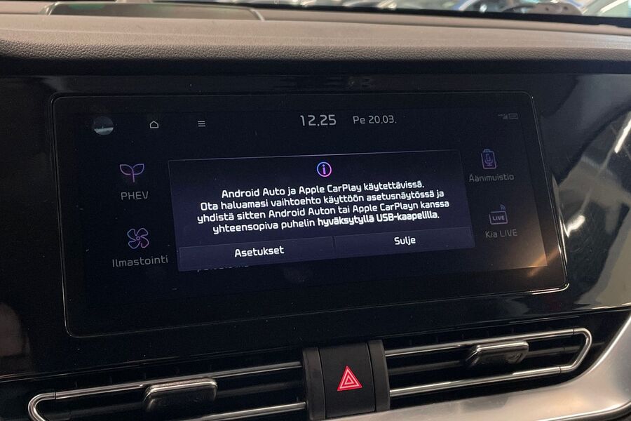 Kia Niro plug-in vaihtoauto