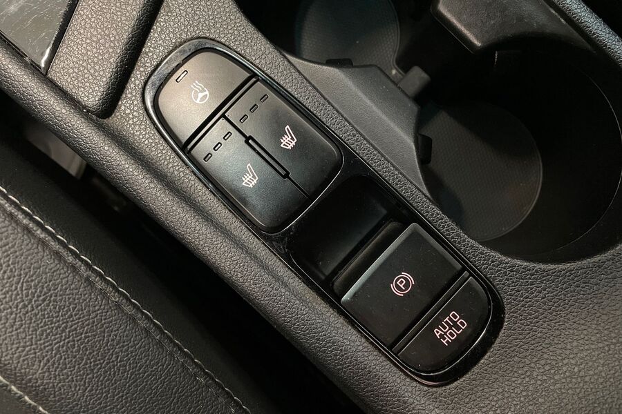 Kia Niro plug-in vaihtoauto