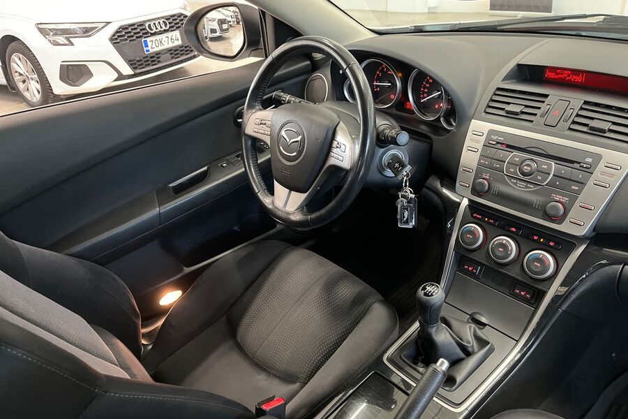 Mazda 6 vaihtoauto