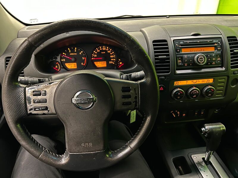 Nissan Navara vaihtoauto