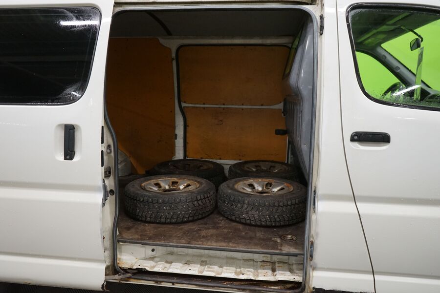 Toyota Hiace vaihtoauto