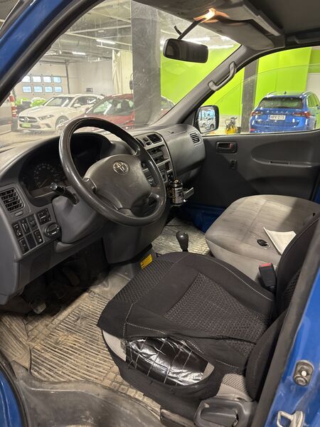 Toyota Hiace vaihtoauto