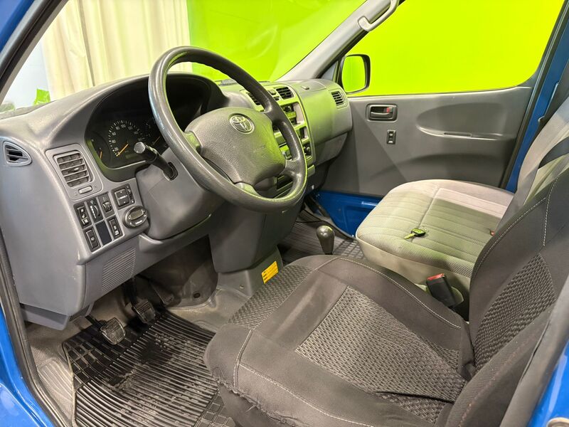 Toyota Hiace vaihtoauto