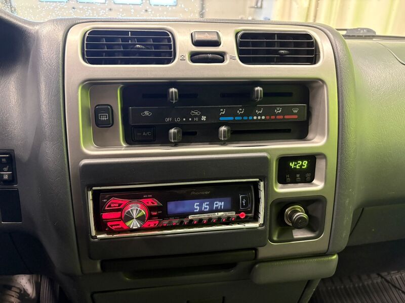 Toyota Hiace vaihtoauto