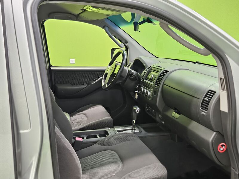 Nissan Navara vaihtoauto