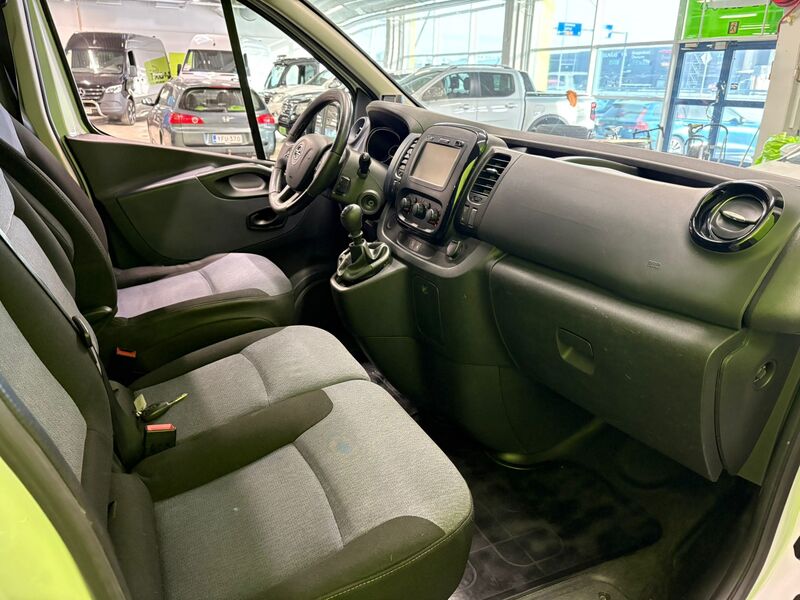 Opel Vivaro vaihtoauto