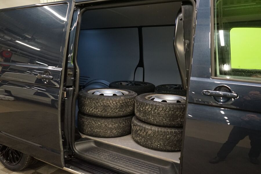 Volkswagen Transporter vaihtoauto