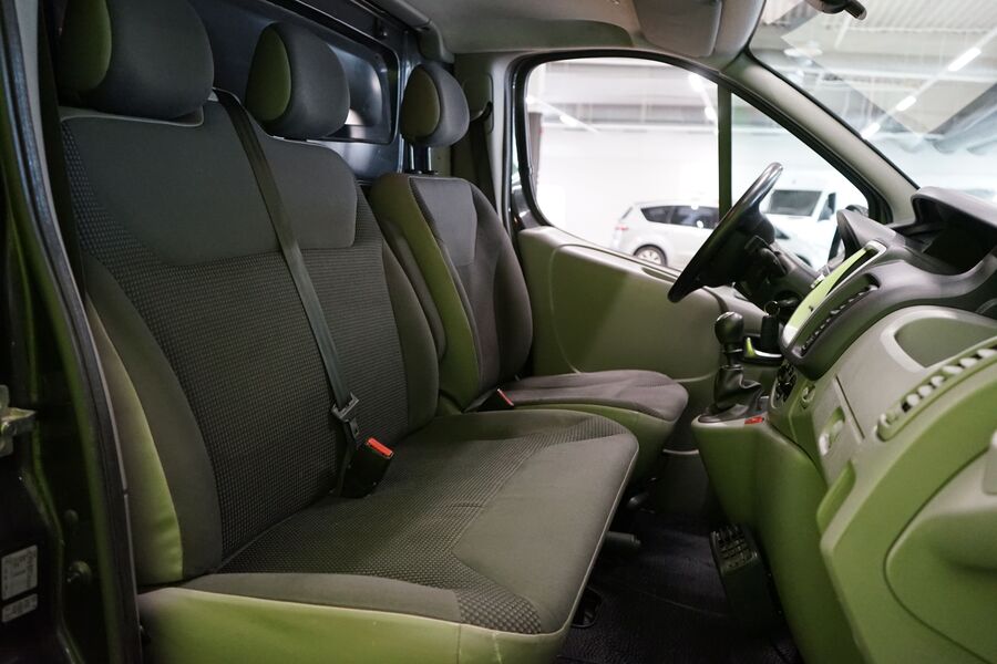 Opel Vivaro vaihtoauto