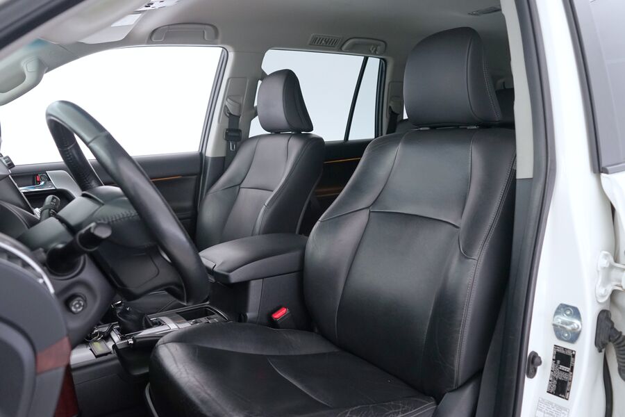 Toyota Land Cruiser vaihtoauto