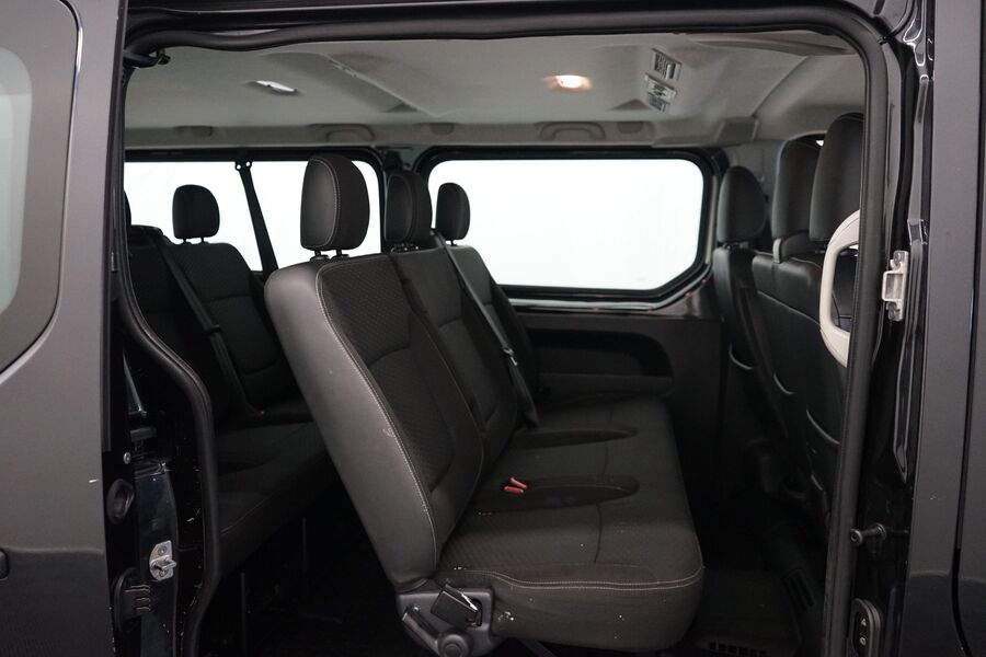 Opel Vivaro vaihtoauto