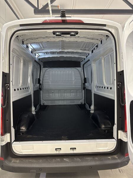 Maxus e-Deliver 9 vaihtoauto