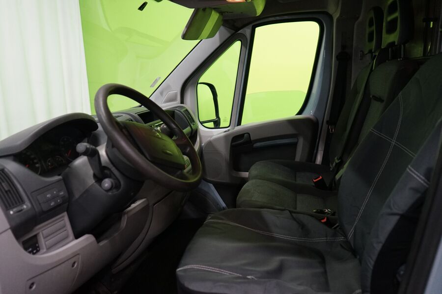 Peugeot Boxer vaihtoauto