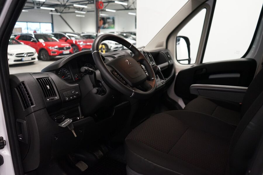 Peugeot Boxer vaihtoauto