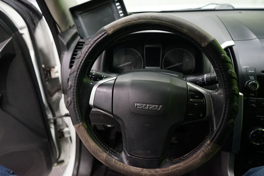 Isuzu D-Max vaihtoauto