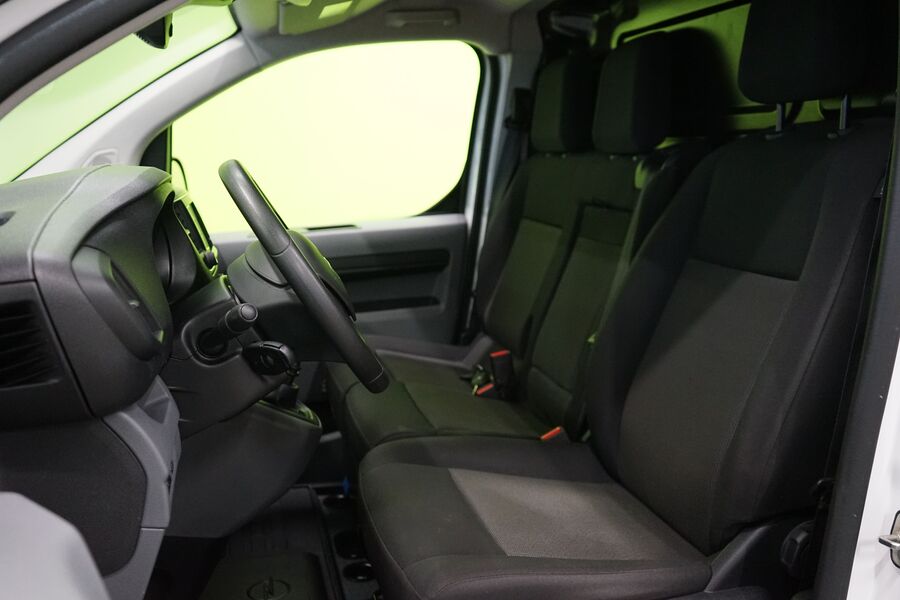 Opel Vivaro vaihtoauto