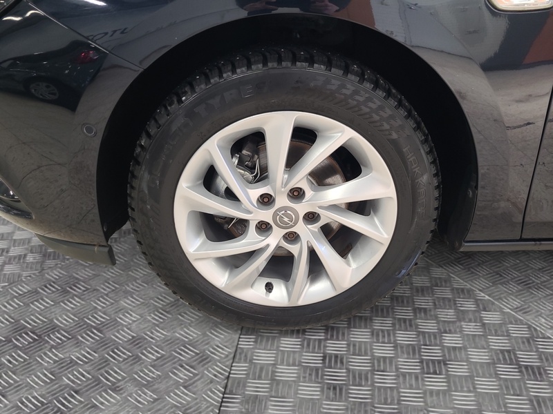 Opel Astra vaihtoauto