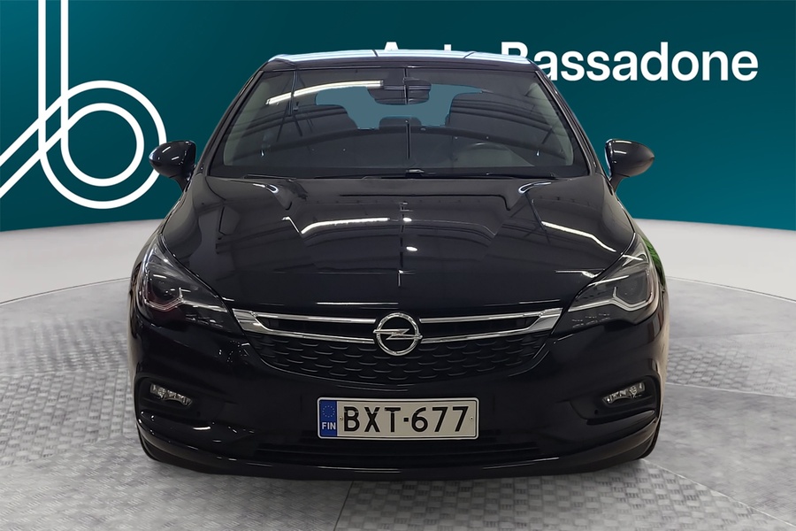 Opel Astra vaihtoauto