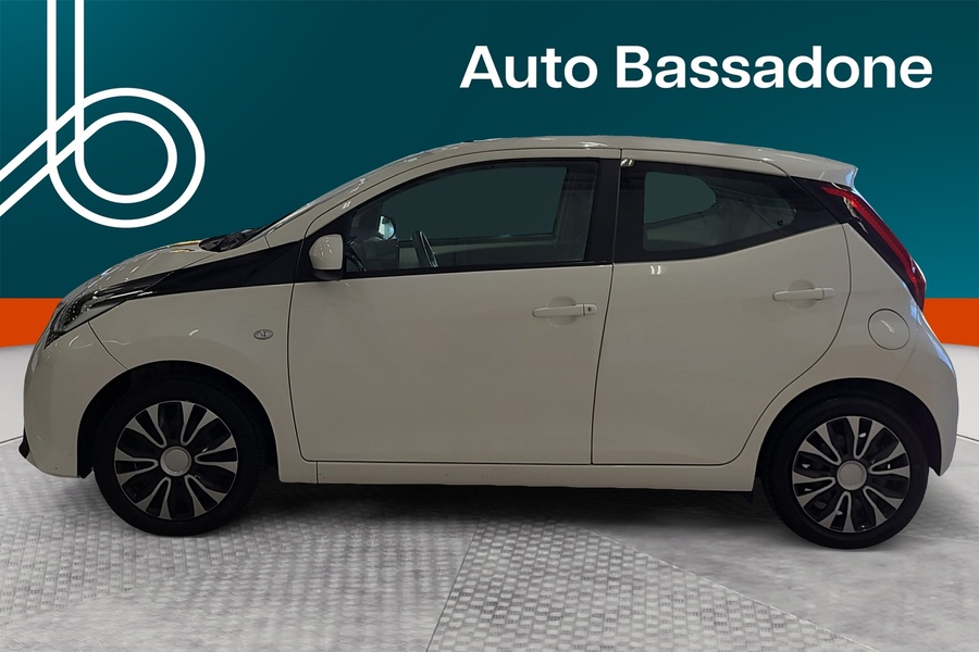 Toyota AYGO vaihtoauto