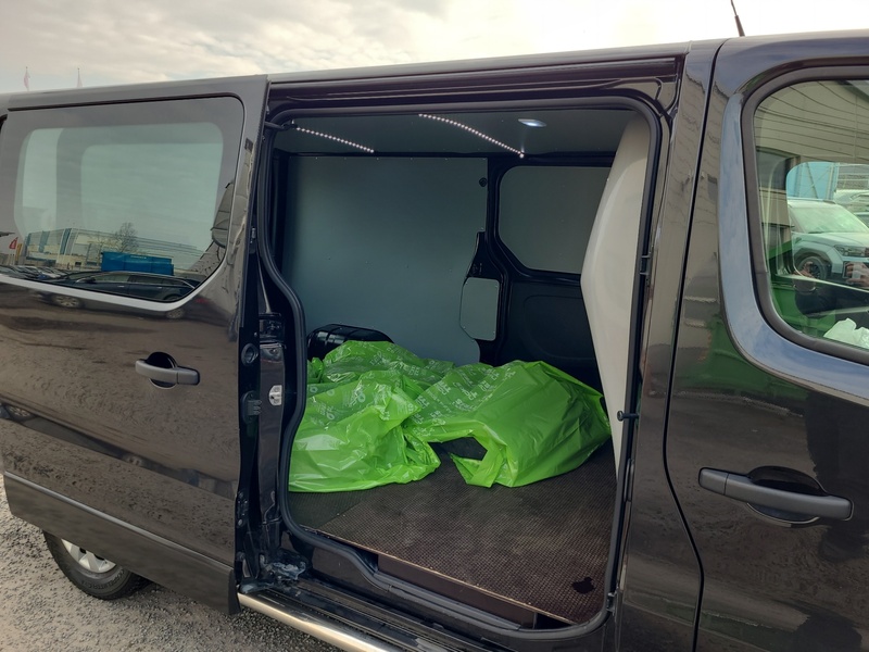 Renault Trafic vaihtoauto