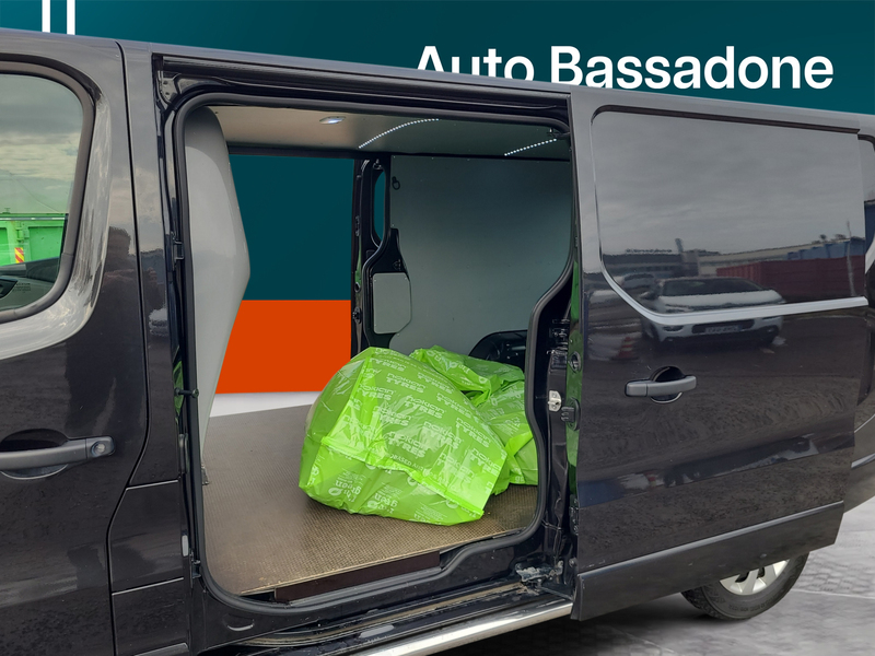 Renault Trafic vaihtoauto