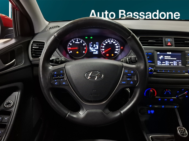 Hyundai i20 Hatchback vaihtoauto