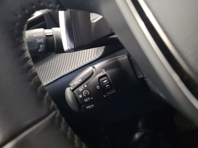 Peugeot 208 vaihtoauto