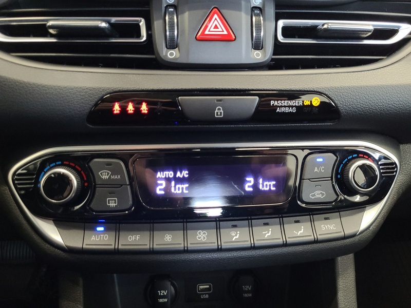 Hyundai i30 Hatchback vaihtoauto